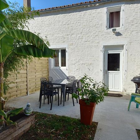 Contre Vents Et Marais Villa Vix  Стая снимка